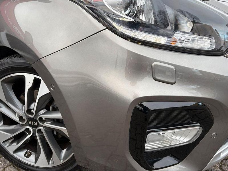 Gebraucht Kia Carens Spirit 141 PS (103 kW) 2017 Grau Van / Kleinbus