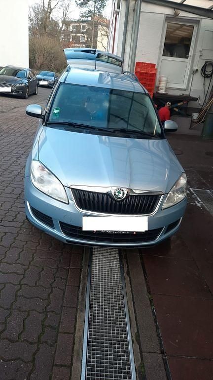 Gebraucht Skoda Roomster 86 PS (63 kW) 2012 Blau Van / Kleinbus