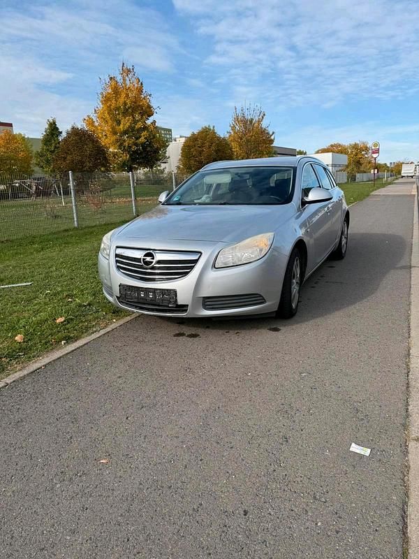 Silber Gebraucht 2009 Opel Insignia Kombi | 2.000 € (Superpreis) - Bild 1/4