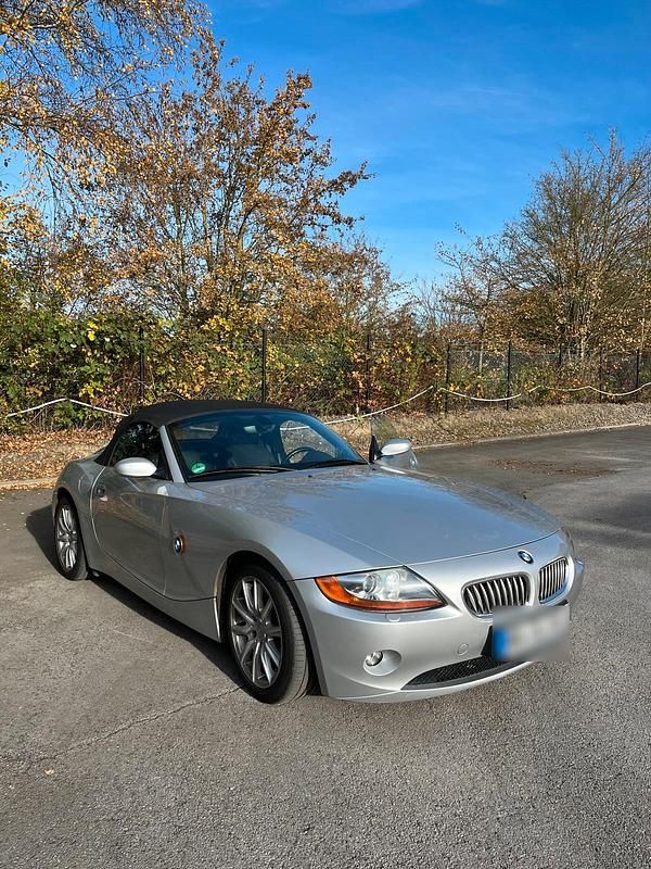 Gebraucht BMW Z4 230 PS (169 kW) 2003 Silber Cabrio