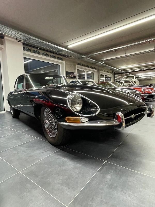 Schwarz Gebraucht 1968 Jaguar E-Type Coupé | 55.000 € - Bild 1/4