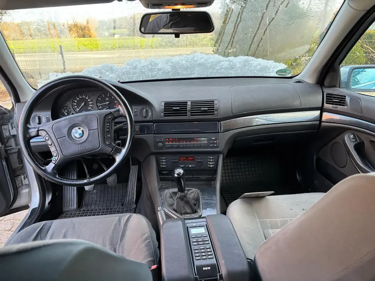 Gebraucht BMW 528 193 PS (141 kW) 1997 Silber Limousine