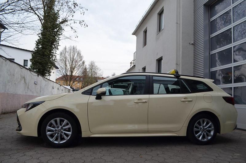 Gebraucht Toyota Corolla 152 PS (111 kW) 2025 Weiß Kombi