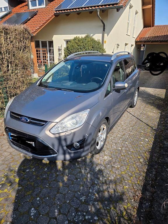 Gebraucht Ford Grand C-Max Titanium 150 PS (110 kW) 2012 Braun Van / Kleinbus