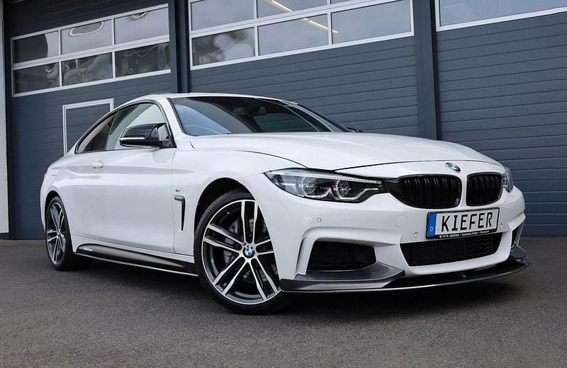 Alpinweiß iii (300) Gebraucht 2019 BMW 440 Performance Coupé | 28.950 € (Superpreis) - Bild 1/4
