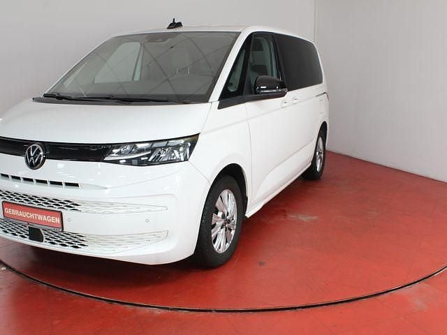 Second-hand VW Multivan Basis 150 CP (110 kW) 2023 Monovolum
