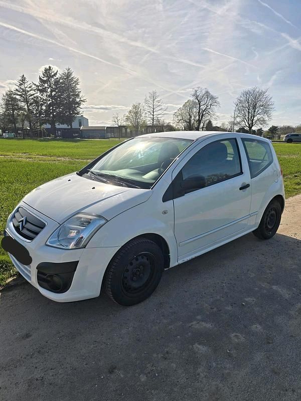 Gebraucht Citroën C2 60 PS (44 kW) 2009 Weiß Kleinwagen