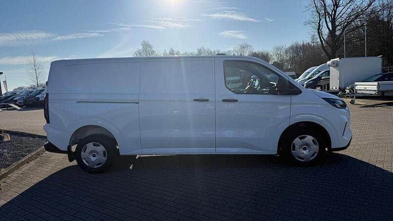 Gebraucht Ford Transit 136 PS (100 kW) 2024 Weiß Limousine