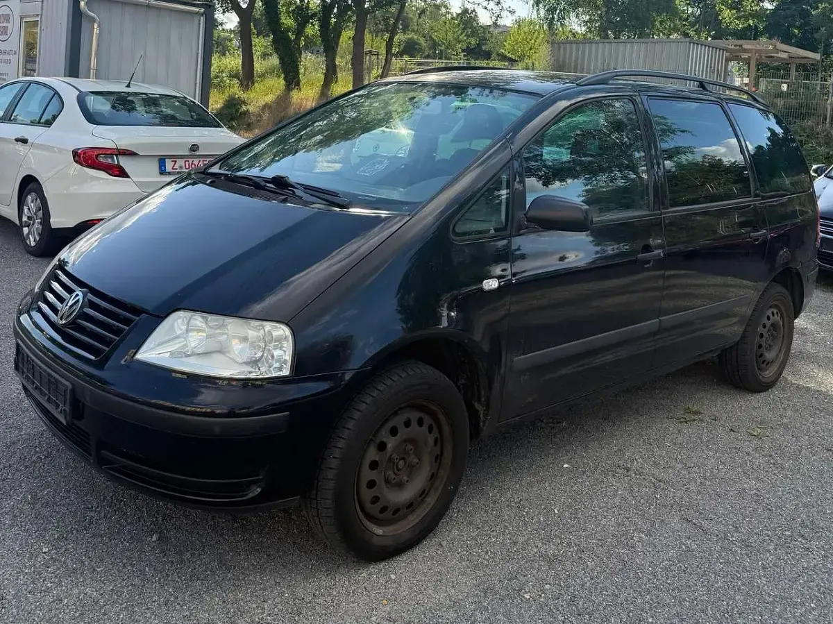 Gebraucht VW Sharan Trendline 116 PS (85 kW) 2001 Schwarz Van / Kleinbus