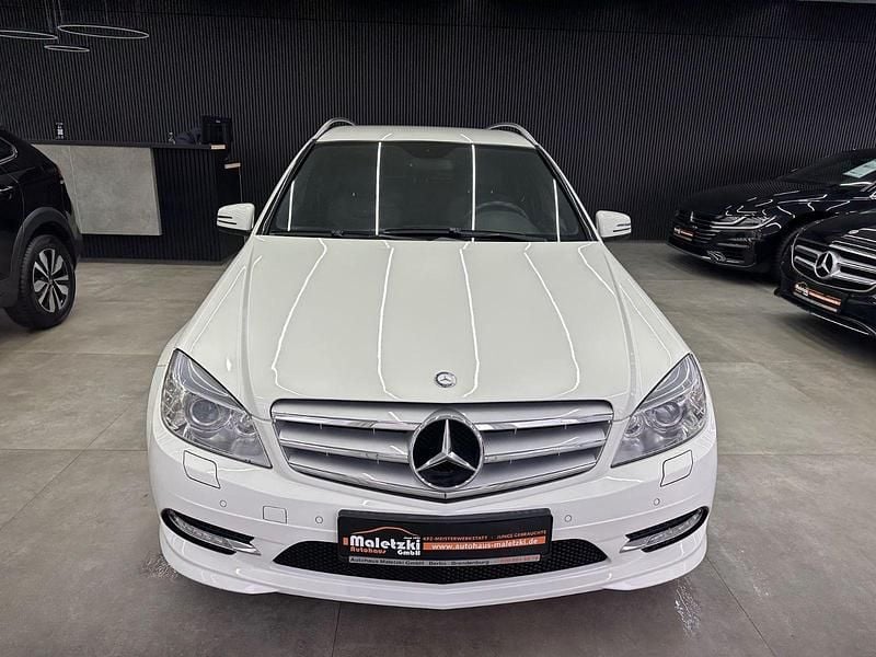 Gebraucht Mercedes C180 AMG 156 PS (114 kW) 2011 Weiß Kombi