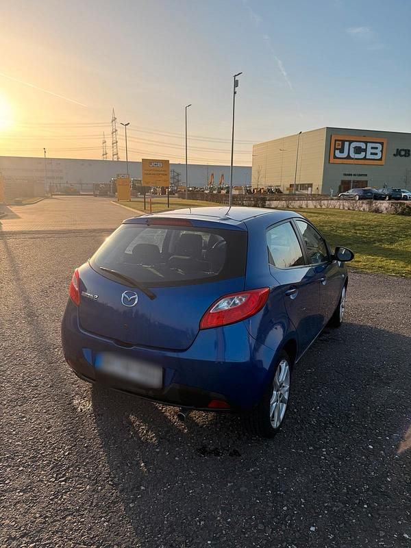 Usata Mazda 2 103 CV (75 kW) 2007 Blu Utilitaria