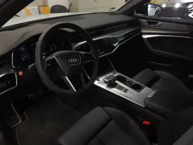 Gebraucht Audi A6 Ambiente 299 PS (219 kW) 2025 Gletscherweiß metallic Kombi