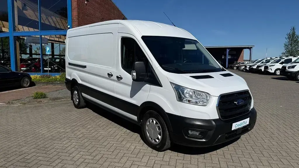 Używany Ford Transit Trend 131 KM (96 kW) 2022 Biały Minivan