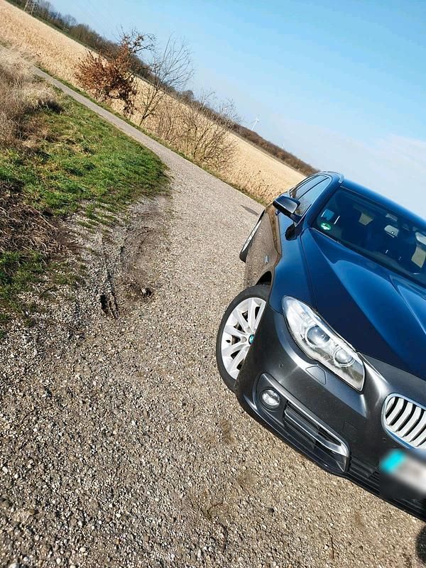 Gebraucht BMW 520 184 PS (135 kW) 2014 Schwarz Kombi