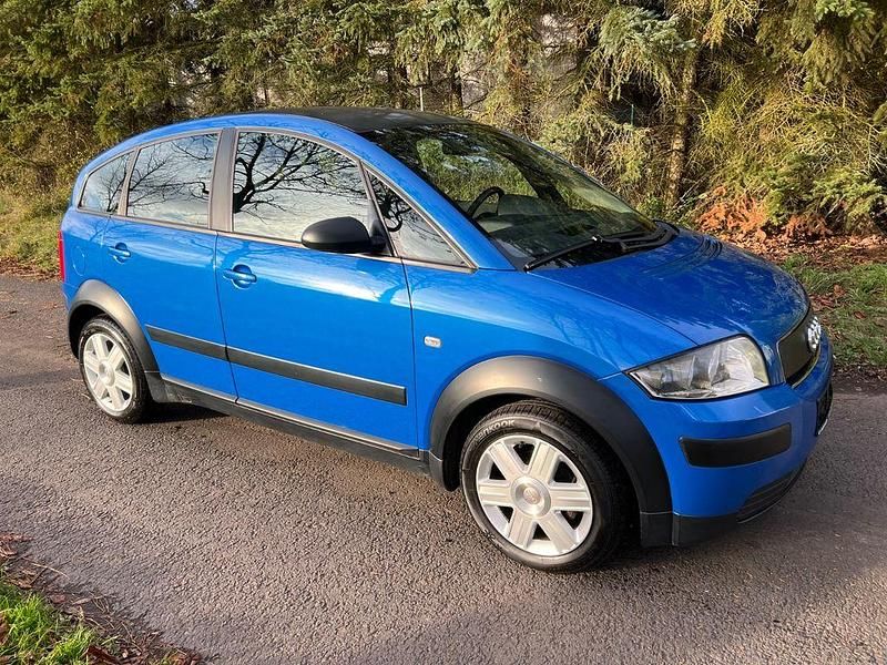 Gebraucht Audi A2 75 PS (55 kW) 2003 Blau Kleinwagen