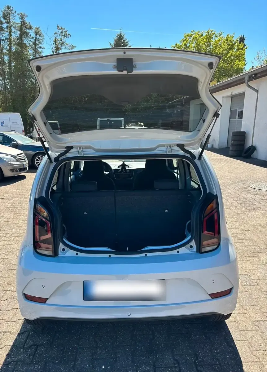 Second-hand VW up! Sound 75 CP (55 kW) 2017 Alb Hatchback