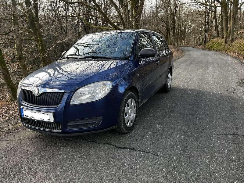 Gebraucht Skoda Fabia Classic 69 PS (50 kW) 2009 Blau Kombi