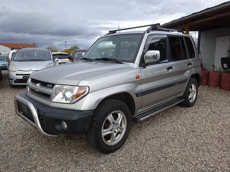 Grau Gebraucht 2001 Mitsubishi Pajero Comfort Edition SUV | 2.200 € (Guter Preis) - Bild 1/4