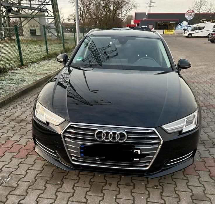 Gebraucht Audi A4 156 PS (114 kW) 2017 Schwarz Kombi