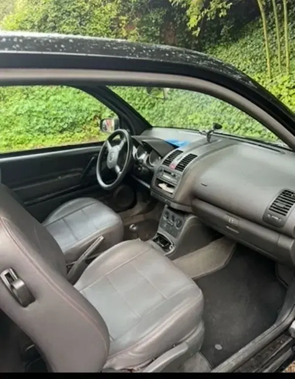 Gebraucht VW Lupo Basis 50 PS (36 kW) 2002 Schwarz Kleinwagen