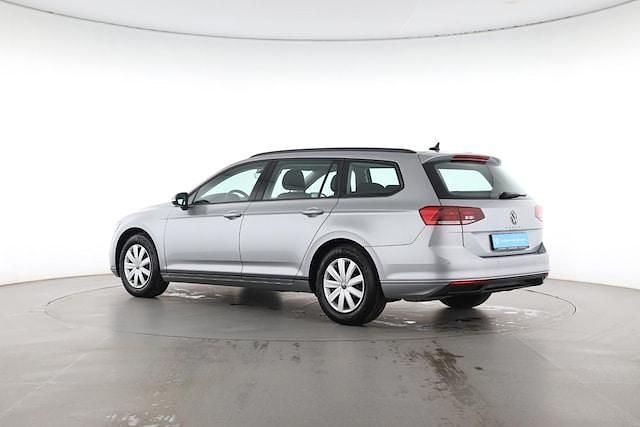 Gebraucht VW Passat Conceptline 150 PS (110 kW) 2023 Pyritsilber (metallic) Kombi