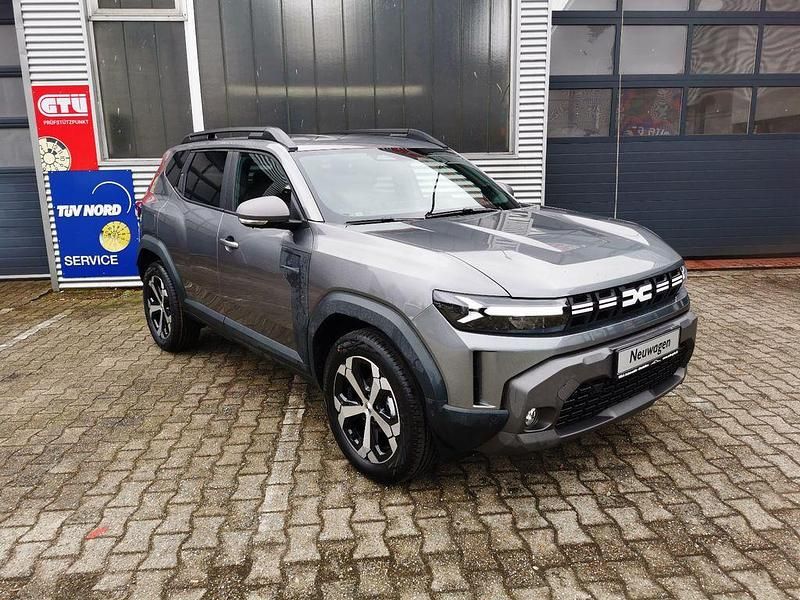 Neu Dacia Duster Journey 122 PS (89 kW) 2025 Dolomitgrau SUV