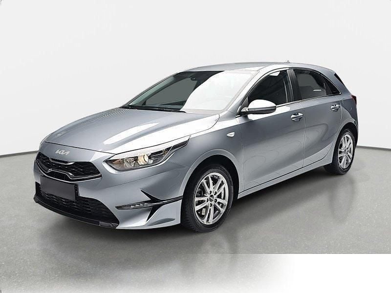 Metallic Gebraucht 2022 Kia Ceed Vision Kleinwagen | 18.670 € (Fairer Preis) - Bild 1/4