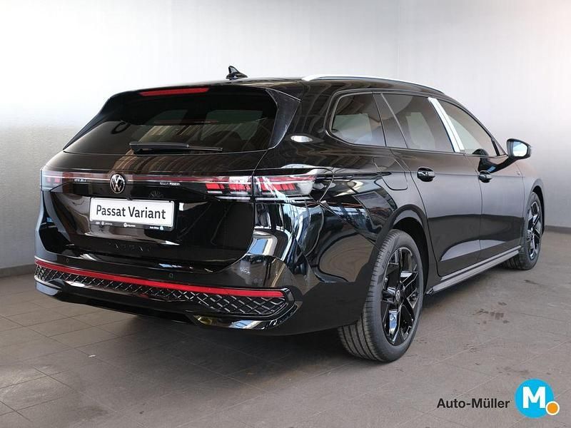 Neu VW Passat R-line 150 PS (110 kW) 2026 Schwarz Kombi