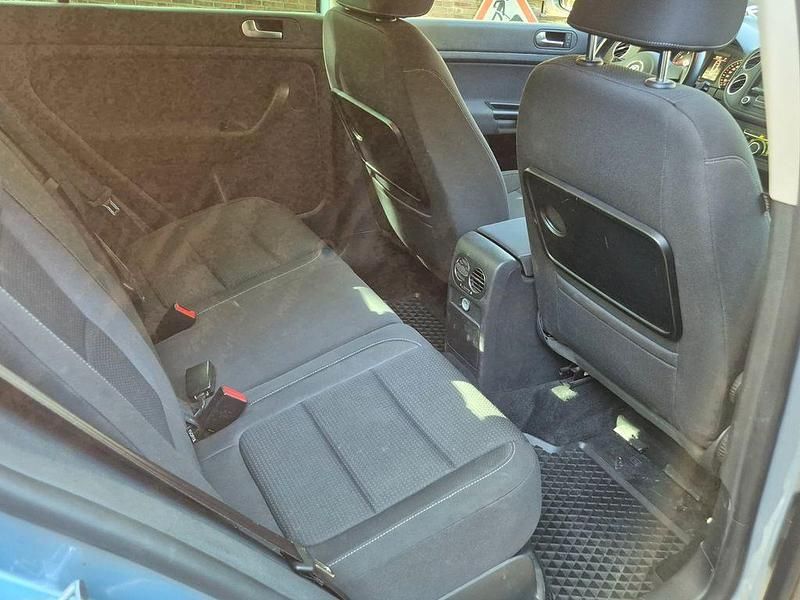 Gebraucht VW Golf VI Team 122 PS (89 kW) 2010 Blau Kleinwagen