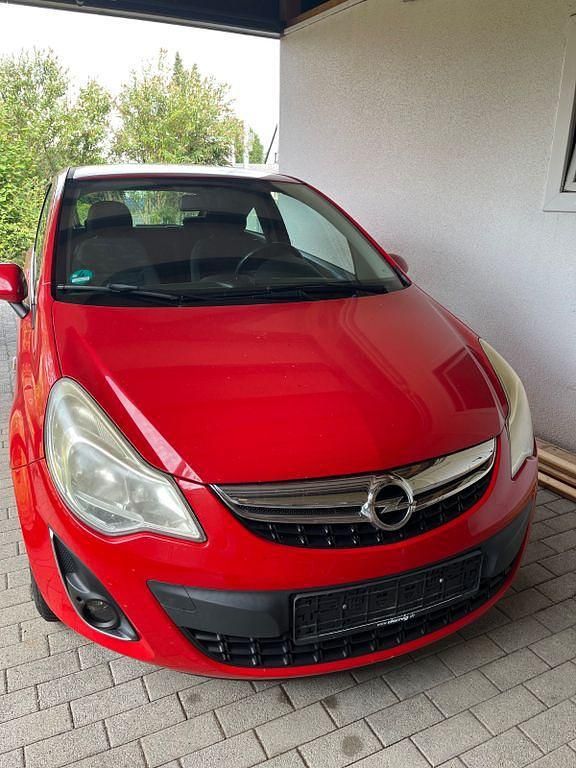 Rot Gebraucht 2011 Opel Corsa Kleinwagen | 2.000 € (Guter Preis) - Bild 1/4
