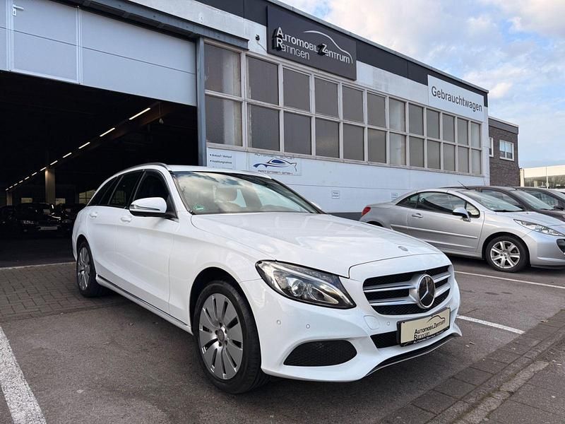 Gebraucht Mercedes C250 204 PS (150 kW) 2015 Weiß Kombi