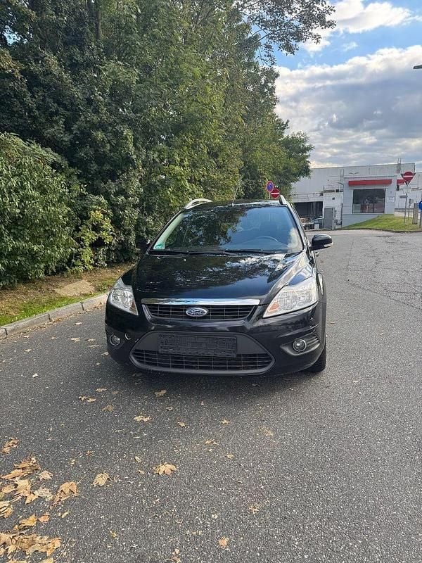 Schwarz Gebraucht 2008 Ford Focus Kombi | 1.600 € (Superpreis) - Bild 1/4