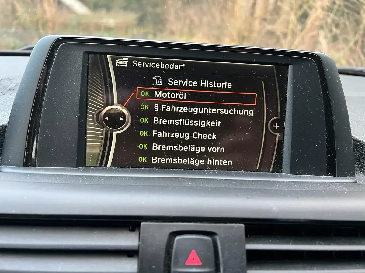 Gebraucht BMW 116 2014 Grau Kleinwagen