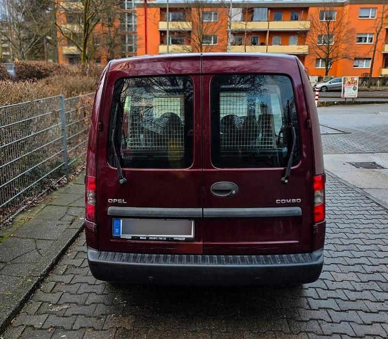Gebraucht Opel Combo 87 PS (63 kW) 2004 Rot Van / Kleinbus