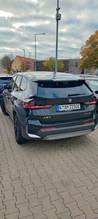 Gebraucht BMW iX1 230 kW (313 PS) 2023 Schwarz SUV