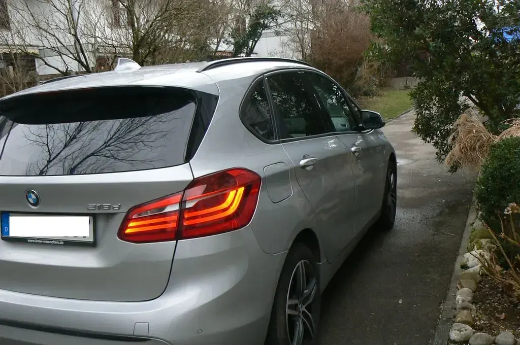 Gebraucht BMW 218 Active Tourer Sport Line 150 PS (110 kW) 2014 Grau Van / Kleinbus
