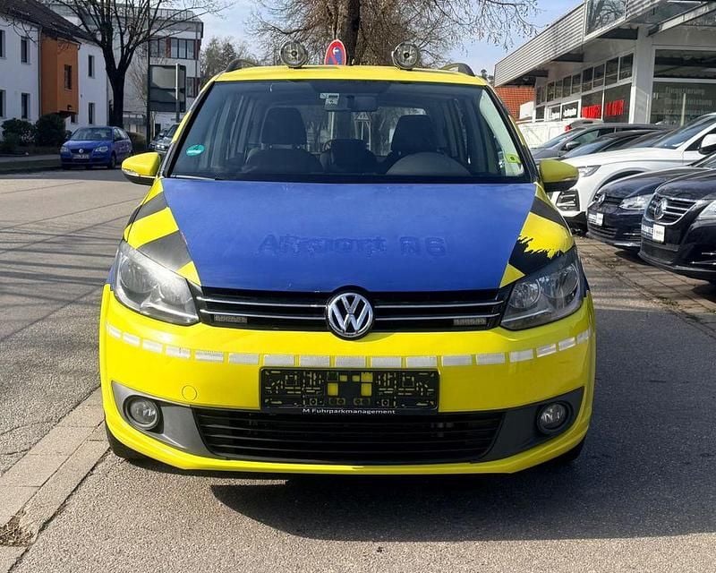 Gebraucht VW Touran Trendline 150 PS (110 kW) 2013 Weiß Van / Kleinbus