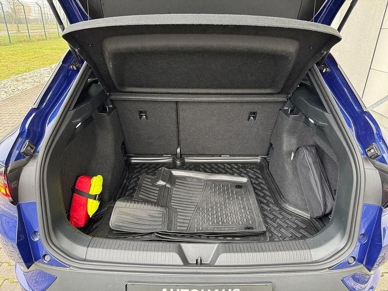 Gebraucht VW ID.4 Pro Performance 150 kW (204 PS) 2023 Blue dusk metallic (metallic) SUV