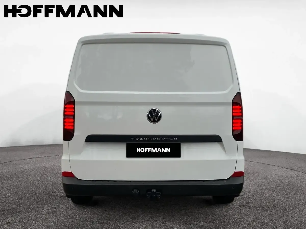 Neu VW T7 110 PS (80 kW) 2026 Clear white Van