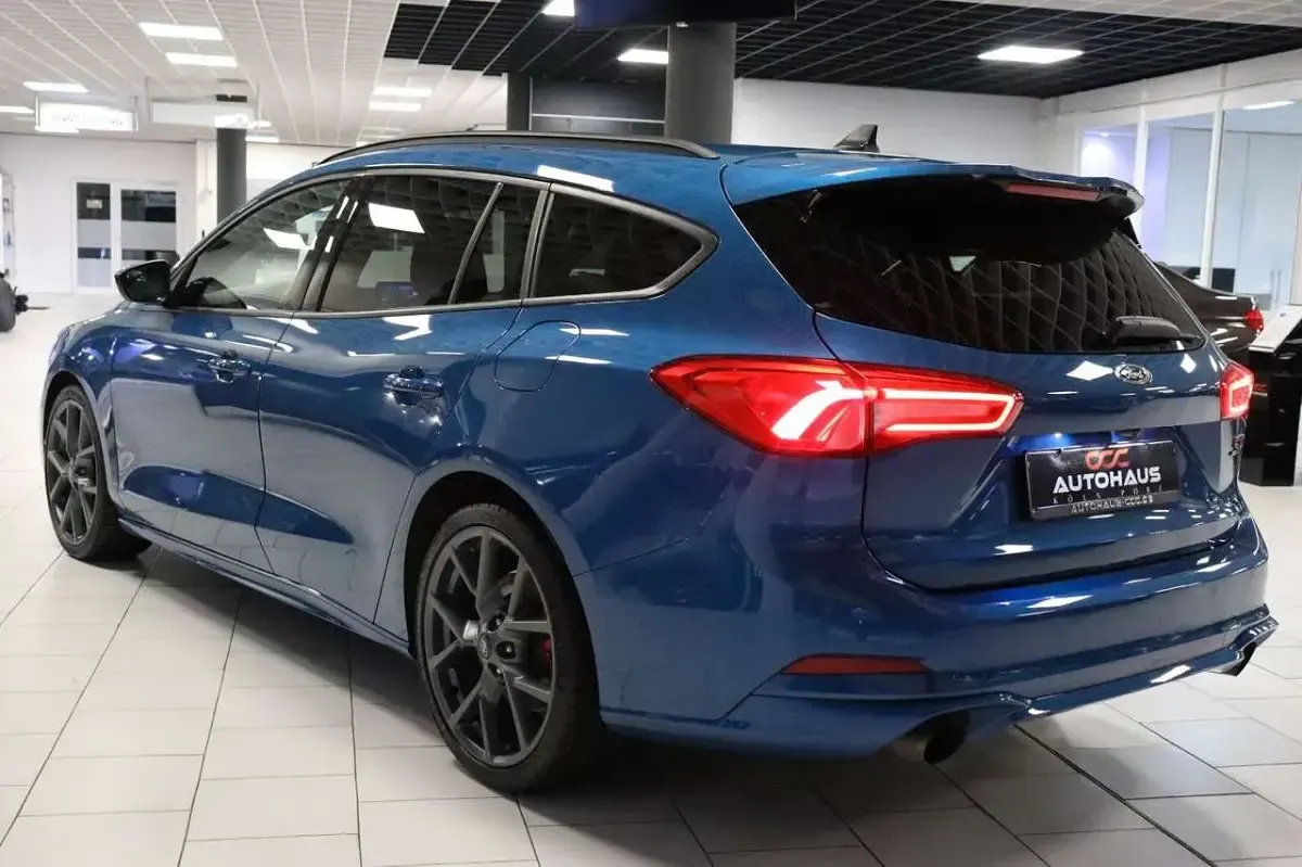 Używany Ford Focus ST 280 KM (205 kW) 2022 Niebieski Kombi