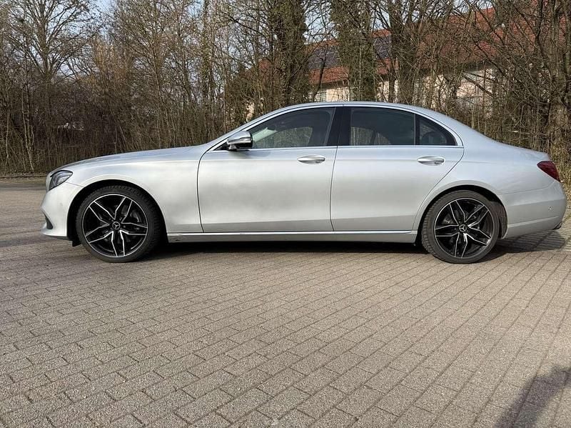 Gebraucht Mercedes E250 Avantgarde 211 PS (155 kW) 2017 Grau Limousine