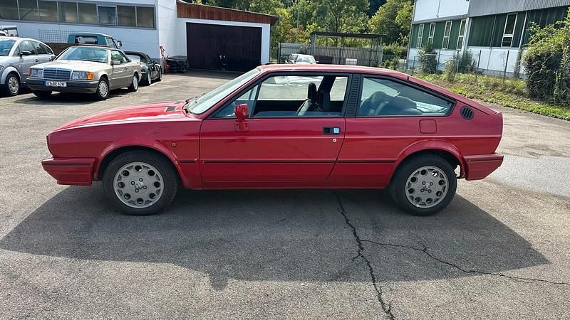 Rot Gebraucht 1985 Alfa Romeo Sprint Sprint Coupé | 5.500 € - Bild 1/4