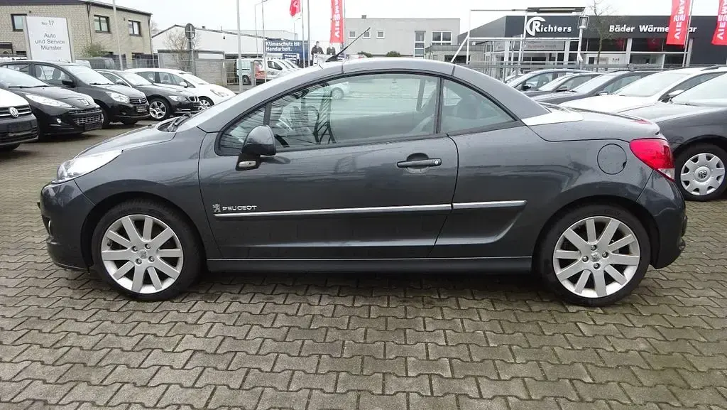 Gebraucht Peugeot 207 CC 111 PS (81 kW) 2013 Grau Cabrio