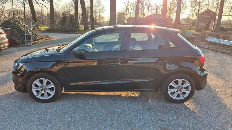 Gebraucht Audi A1 89 PS (65 kW) 2014 Schwarz Kleinwagen