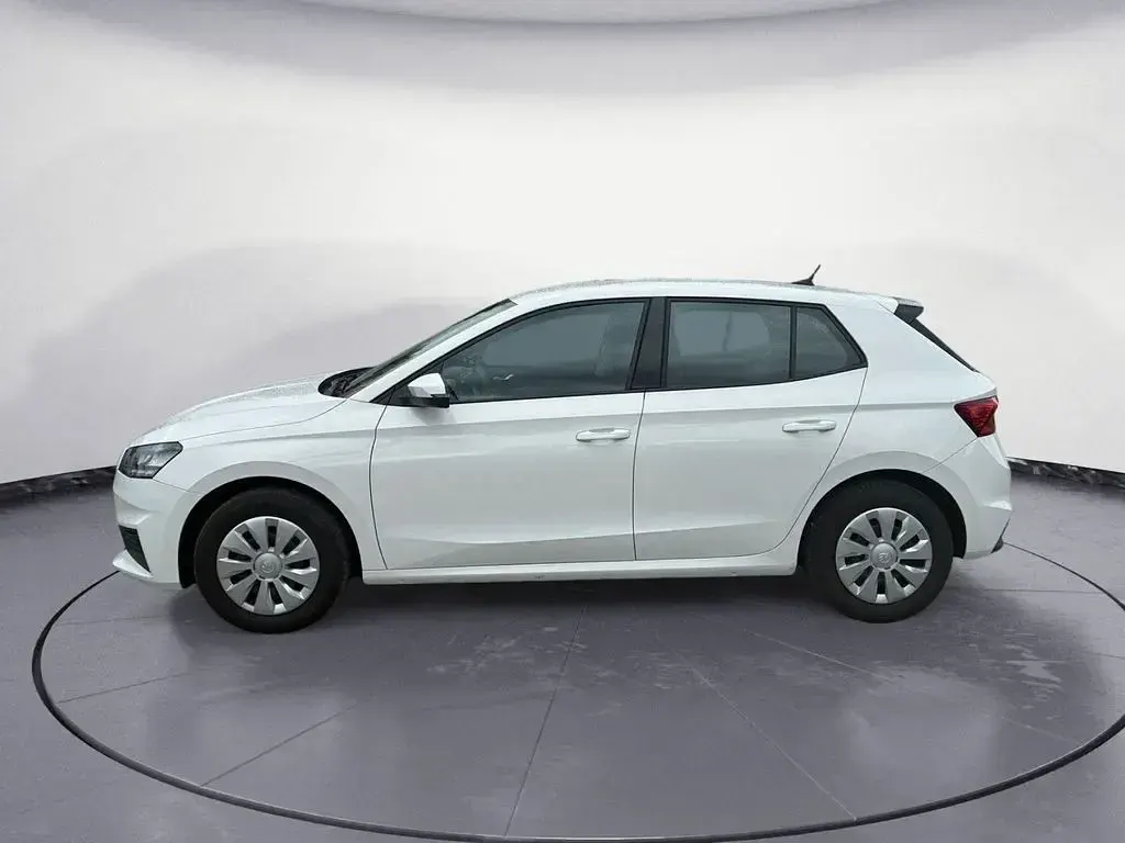 Gebraucht Skoda Fabia Active 80 PS (58 kW) 2022 Weiß Kleinwagen