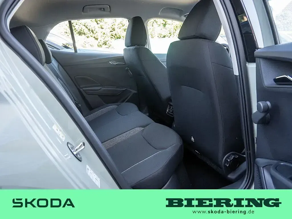 Neu Skoda Fabia Essence 95 PS (69 kW) 2026 Grün Kleinwagen
