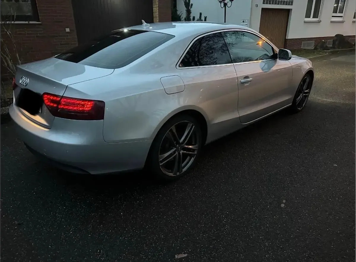 Gebraucht Audi A5 179 PS (131 kW) 2010 Silber Coupé