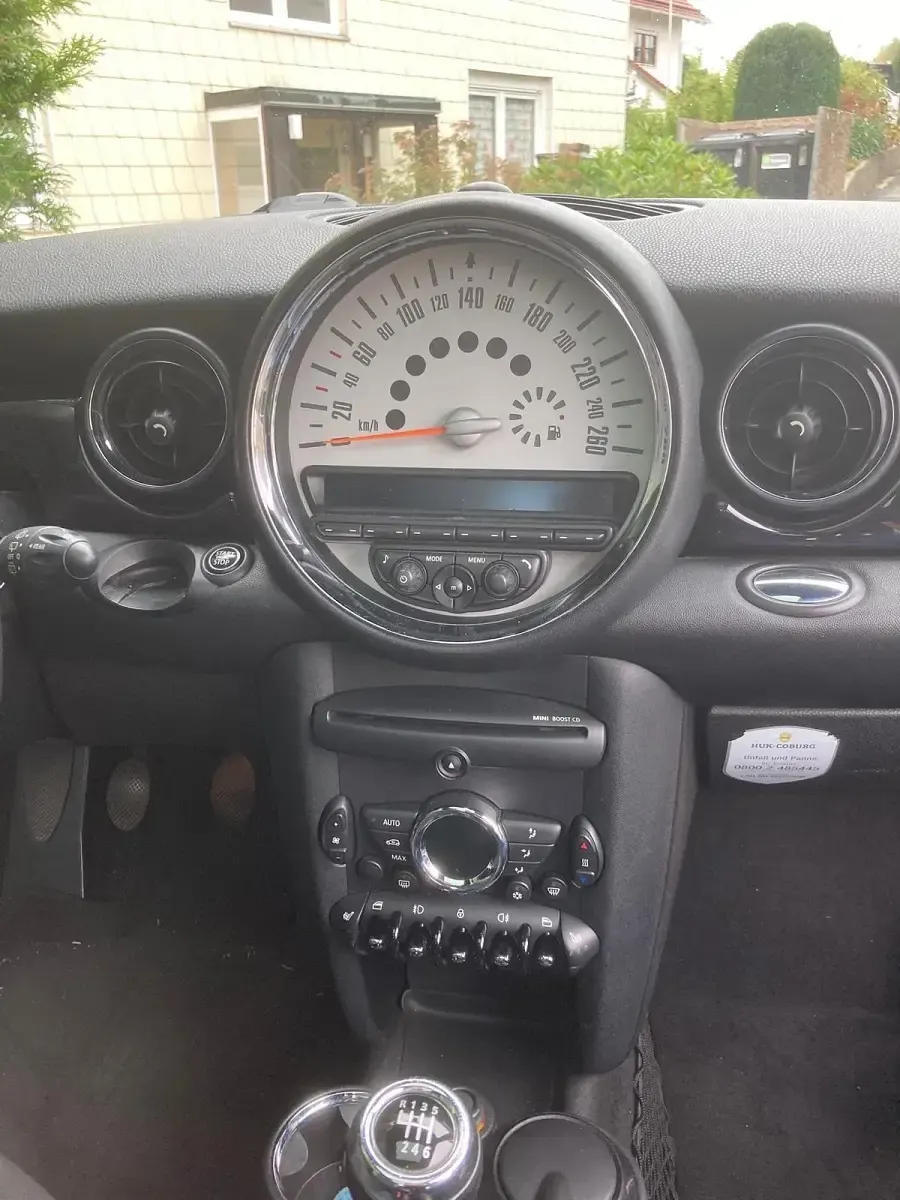 Usata Mini Cooper 122 CV (89 kW) 2011 Nero Utilitaria