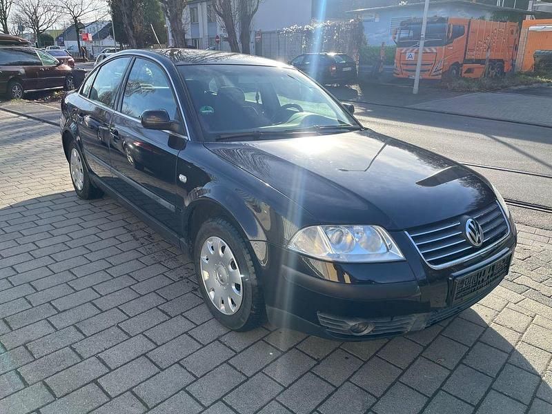 Gebraucht VW Passat Comfortline 102 PS (75 kW) 2002 Schwarz Limousine