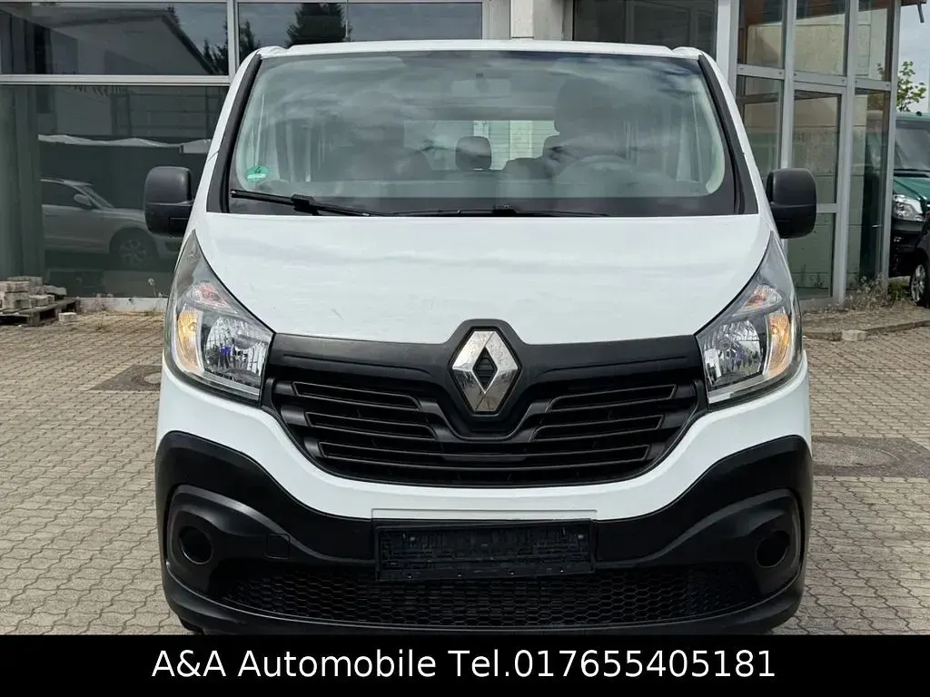 Gebraucht Renault Trafic Authentique 125 PS (91 kW) 2018 Weiß Van / Kleinbus